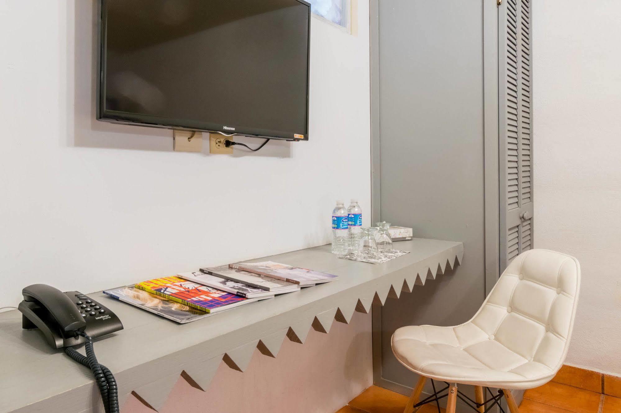 Hotel Damiana Boutique Queretaro Luaran gambar